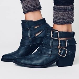 Jeffrey Campbell X Free People Leather Buckle Ankle Boot sz 10 but fits like a 9